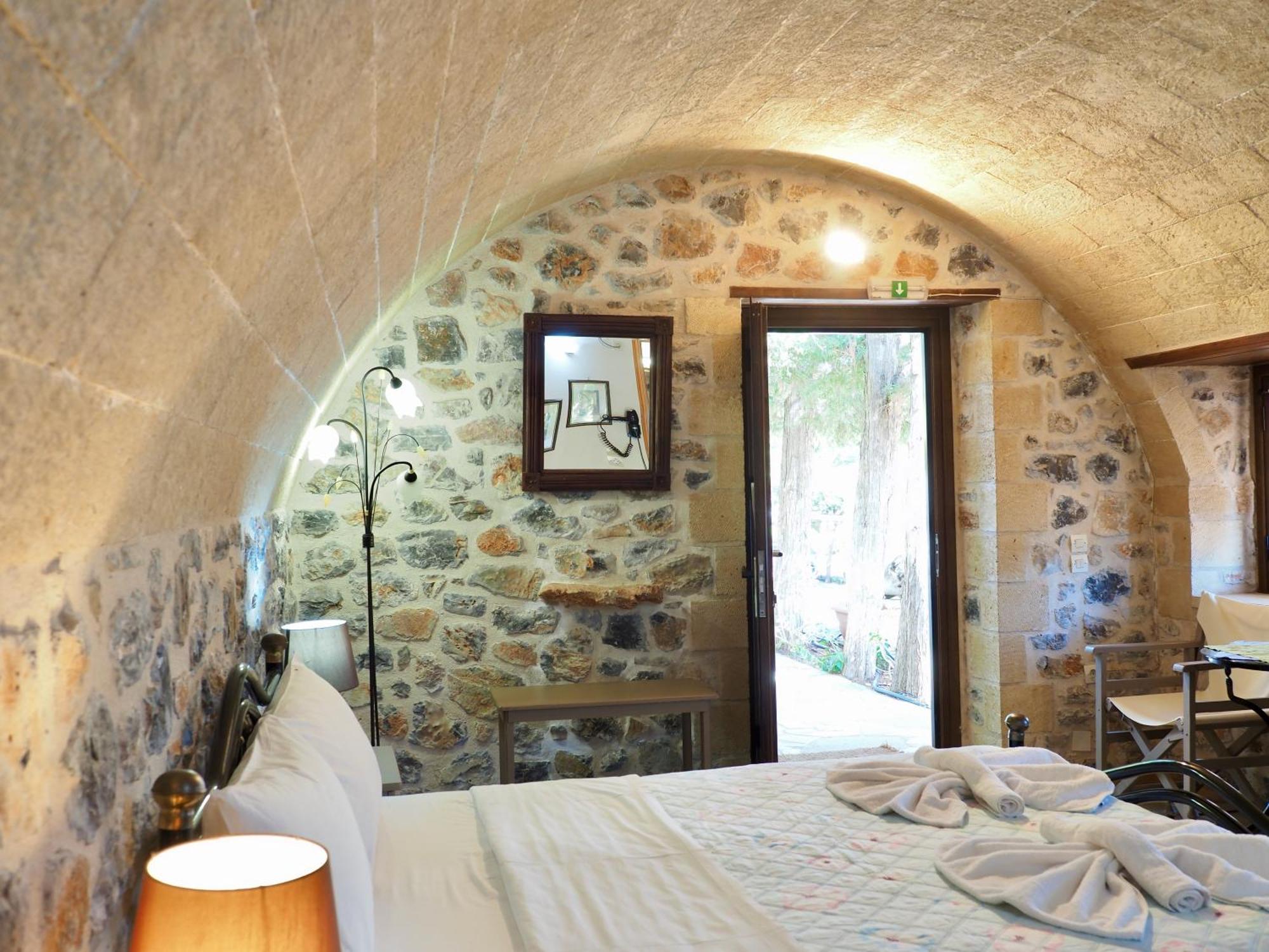 Appartement Iliopetro à Monemvasia Extérieur photo