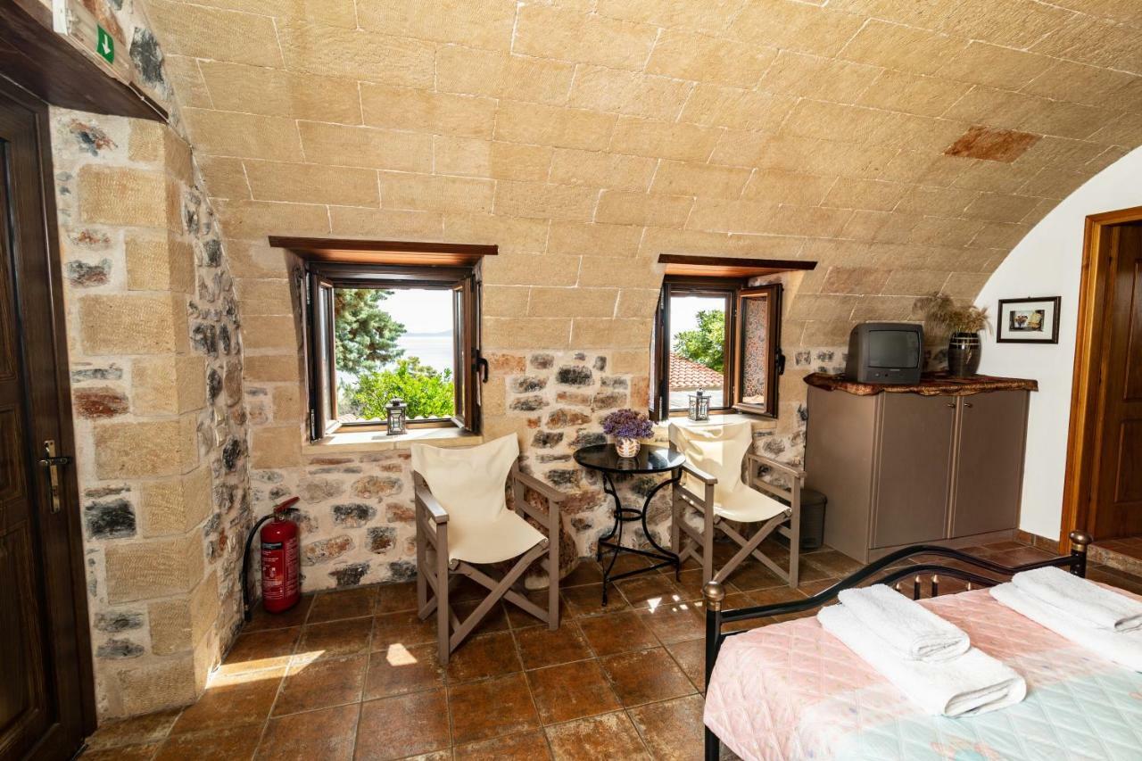 Appartement Iliopetro à Monemvasia Extérieur photo
